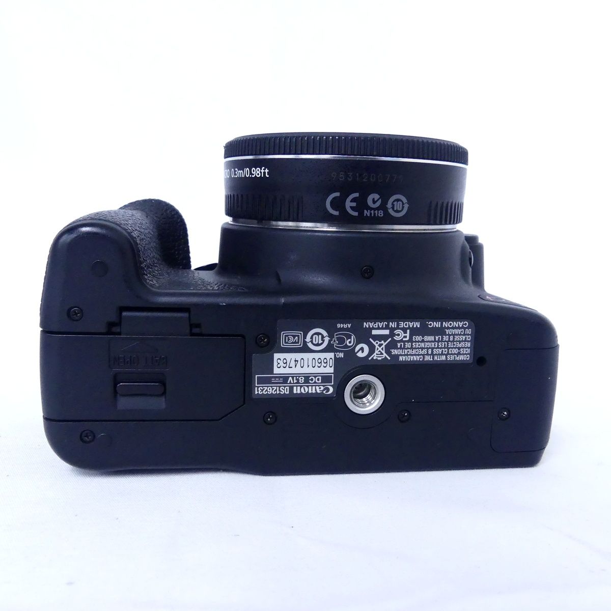 Canon キヤノン EOS Kiss X3 + EF 40mm 1:2.8 STM デジタル一眼カメラ