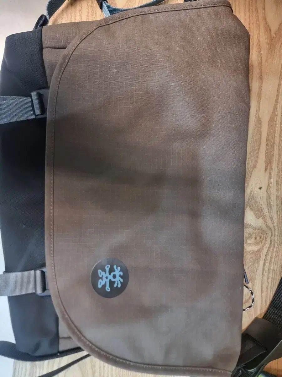 クランプラー ブラウン メッセンジャーバッグ