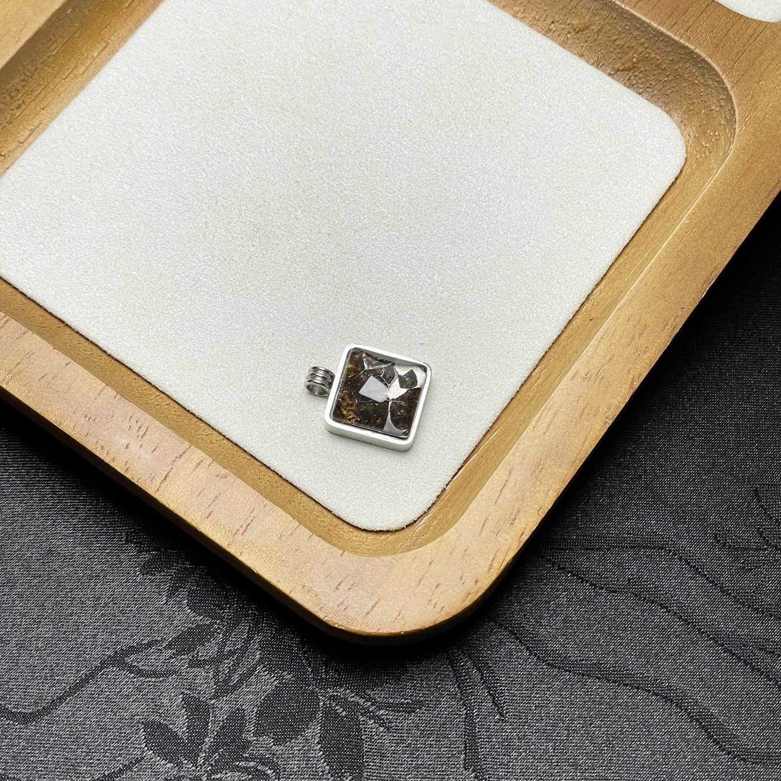 月に近い☆【ジェパラメテオライト】☆ペンダント 天然石 原石 13.8