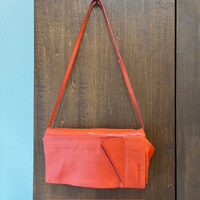 ジルサンダー JIL SANDER ラムスキンレザー ショルダーポシェット 肩掛けショルダーバック オレンジ系 内部サテン地