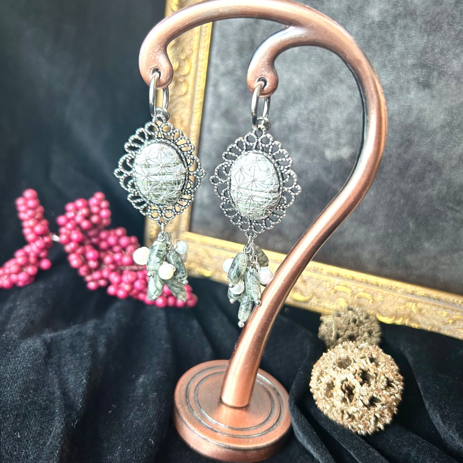 冬季 雪をまとうもみの木