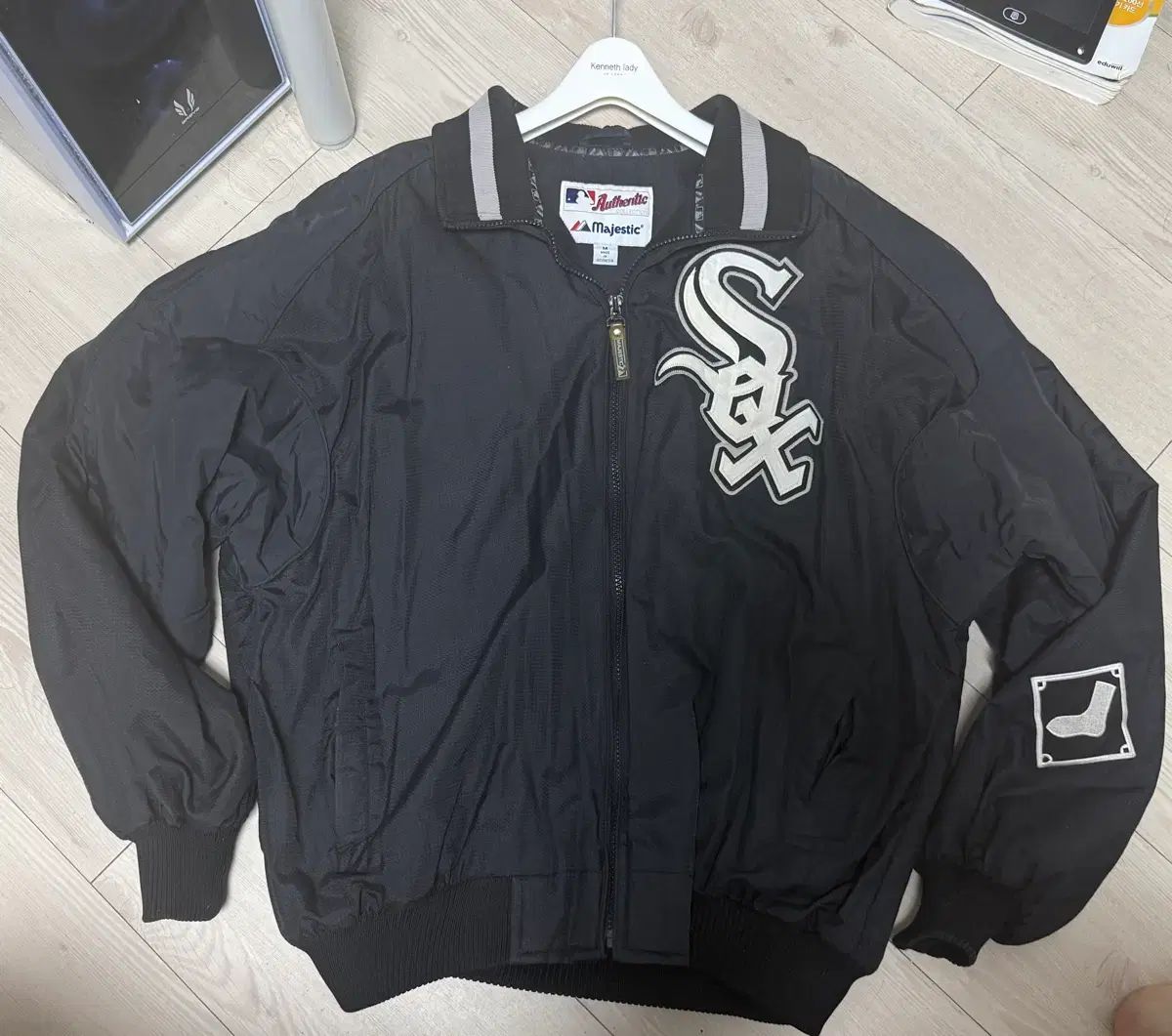 マジェスティック シカゴ 白 ソックス ブラック リップストップ ジャケット M