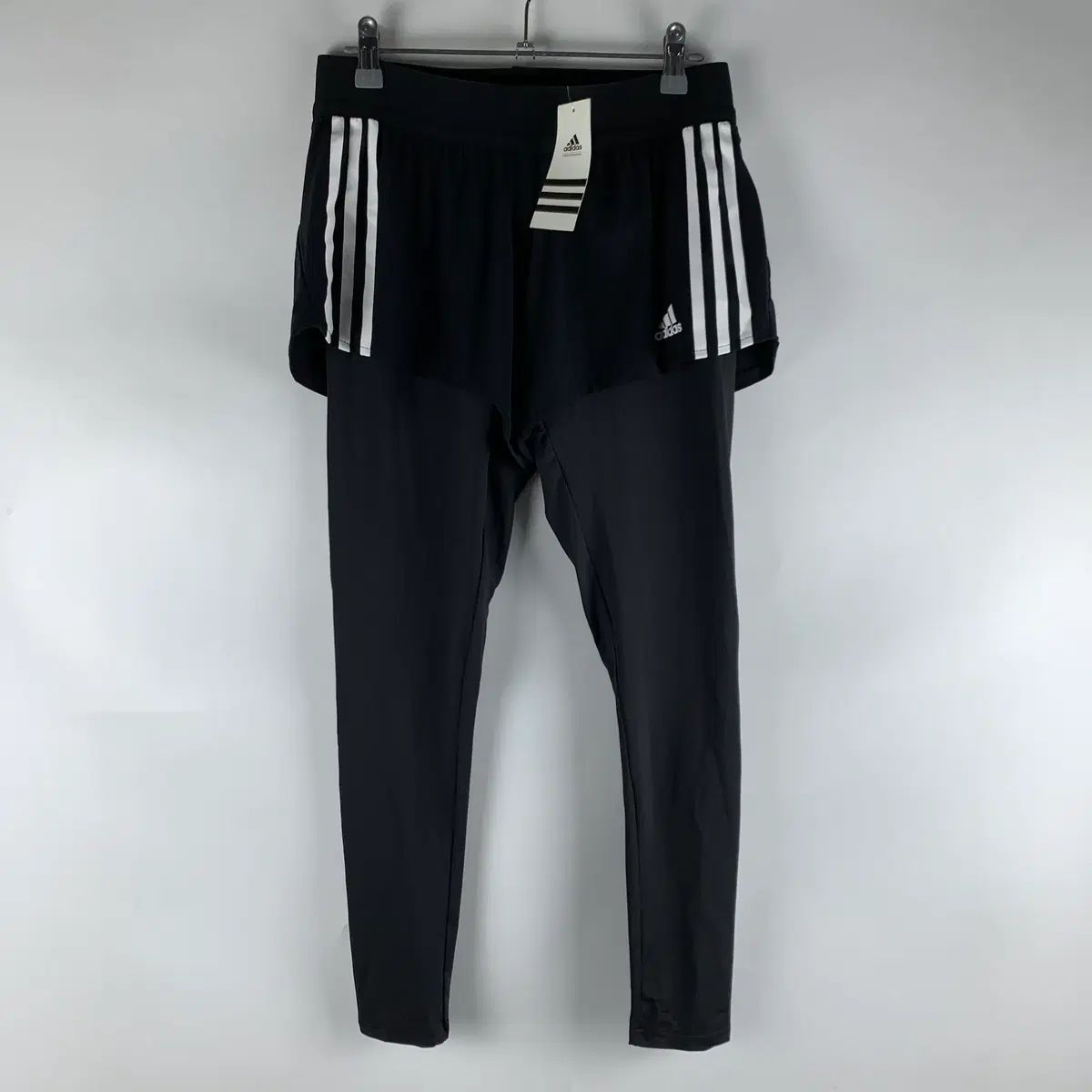 アディダス 新品 レギンス ショートパンツ M 251218 - メルカリ