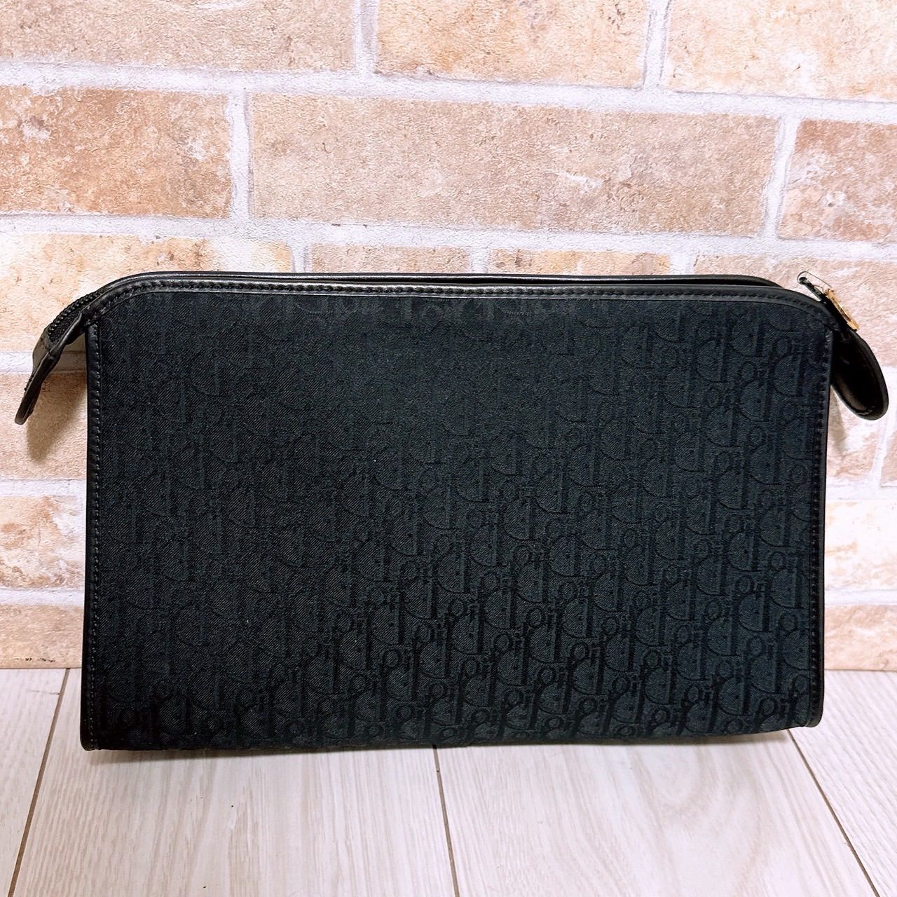 【美品】クリスチャンディオール トロッター ロゴ金具 クラッチバッグ 美品】クリスチャンディオール トロッター ロゴ金具 クラッチバッグ 箱付き