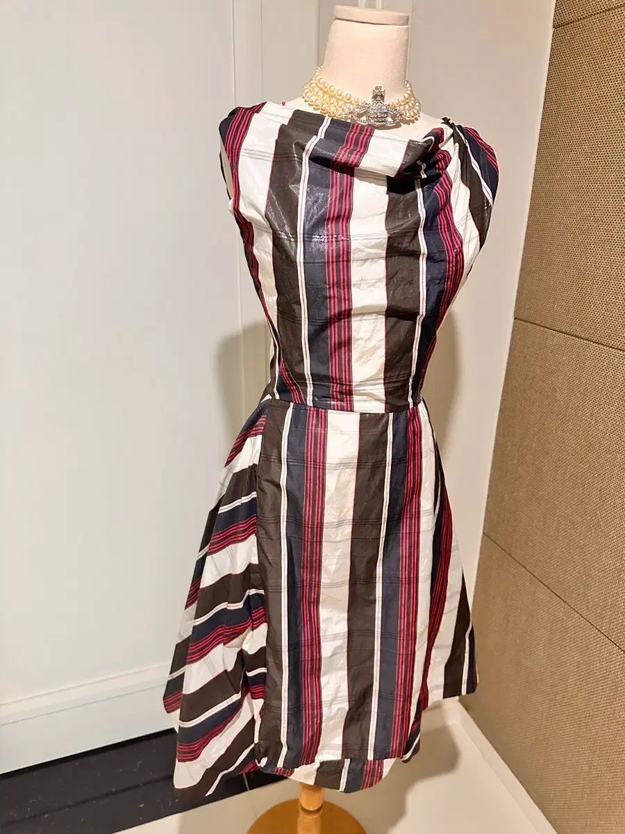 ヴィヴィアン ウエストウッド ドレープ ONE PIECE