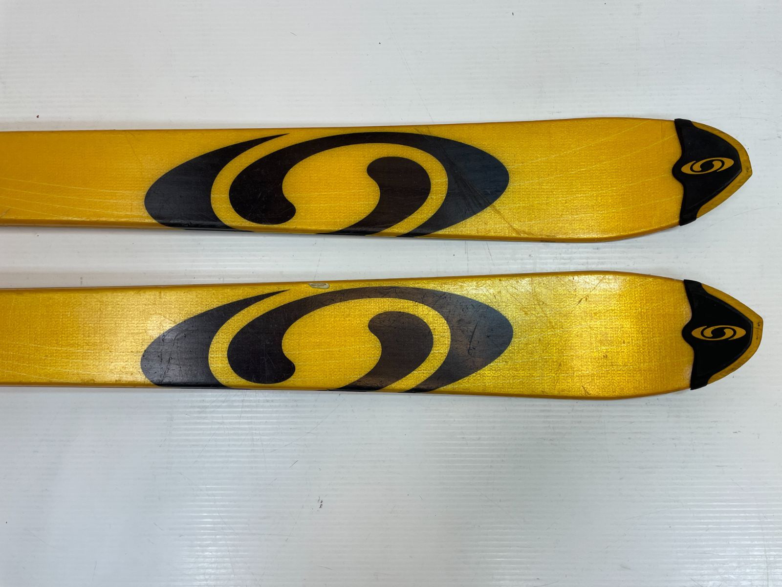 SALOMON 1080 169cmスキー板 黄テン SALOMON 1080 169cmスキー板 黄テン