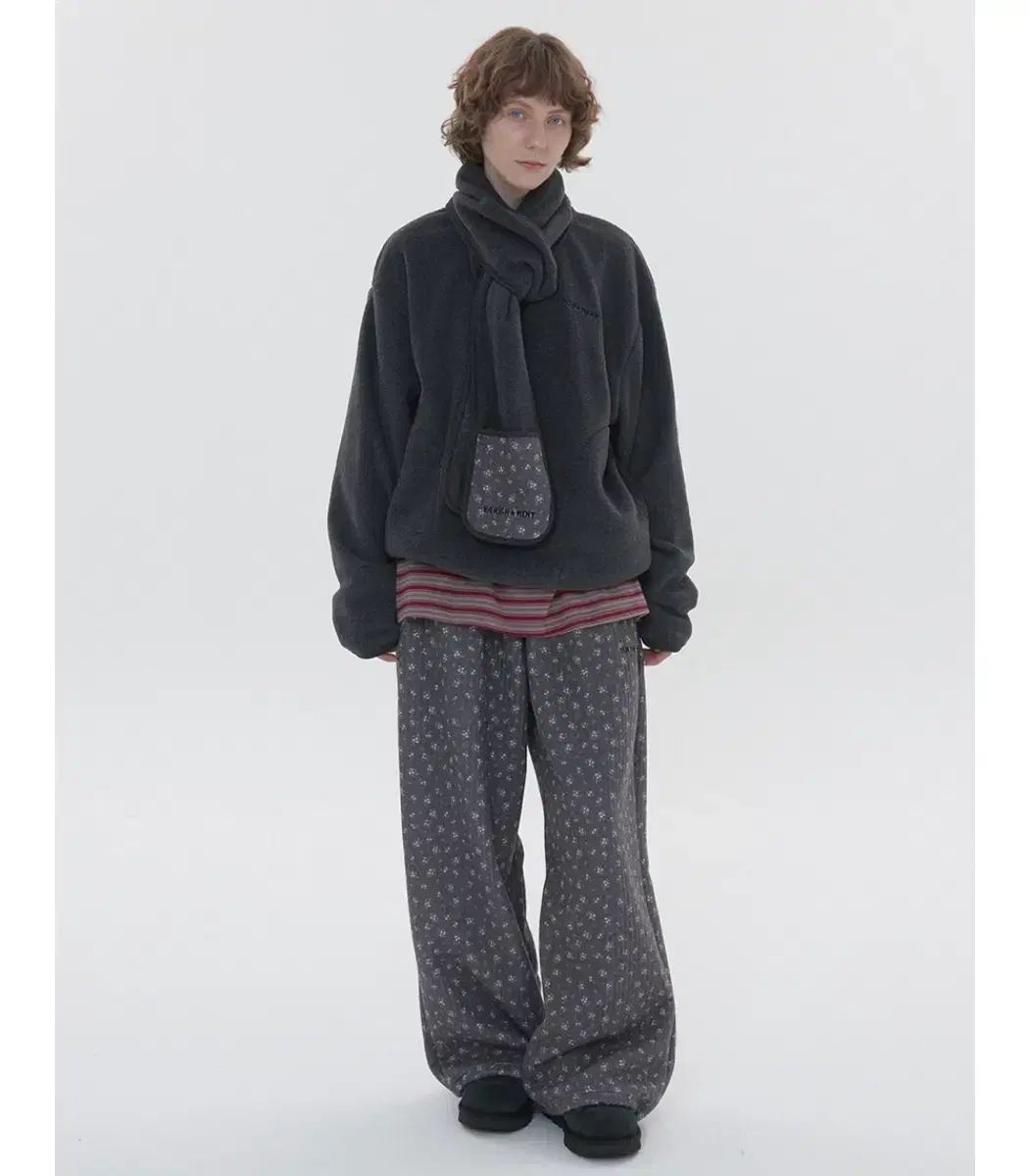 バニッシュメント Flower quilted pants_charcoal