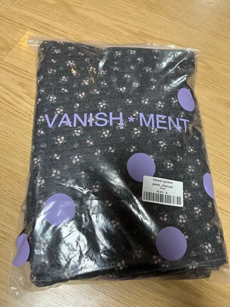  バニッシュメント Flower quilted pants_charcoal ジョガーパンツ スウェットパンツ パンツ