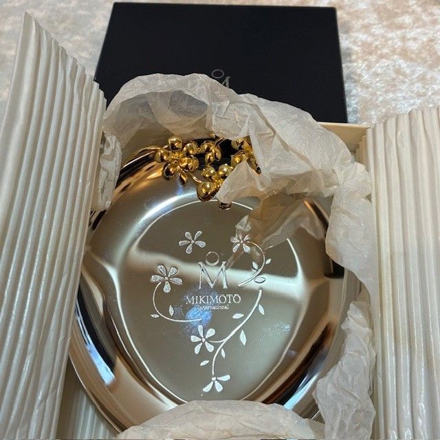 【新品未使用仕様書付き】ミキモト　MIKIMOTO トレイ　アクセサリートレイ ミキモト MIKIMOTO international パール付き ゴールド花柄