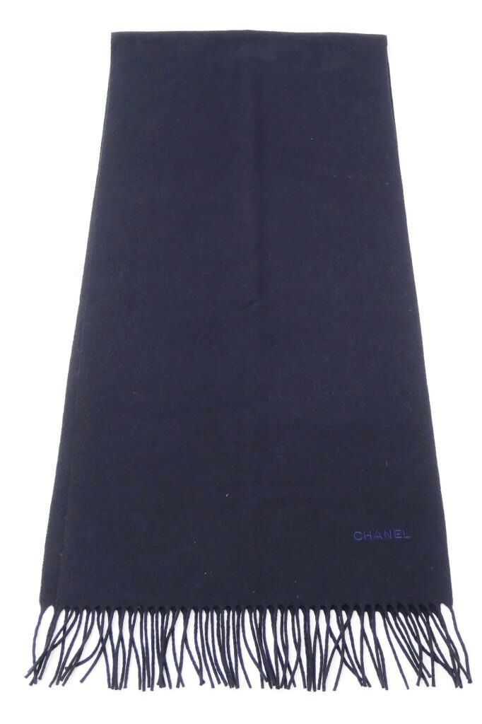 シャネル CHANEL マフラー ロゴ ネイビー - メルカリ