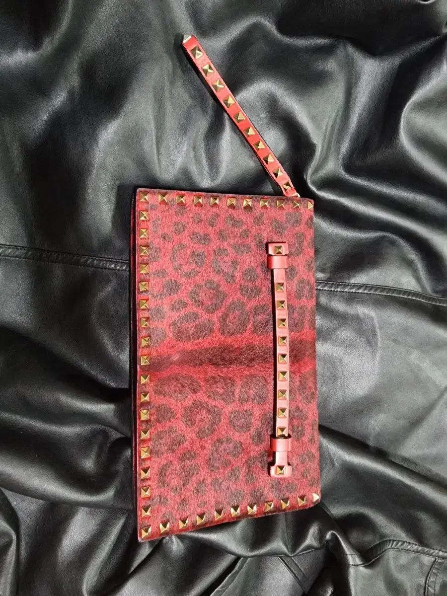 ロックスタッズ カーフレザー