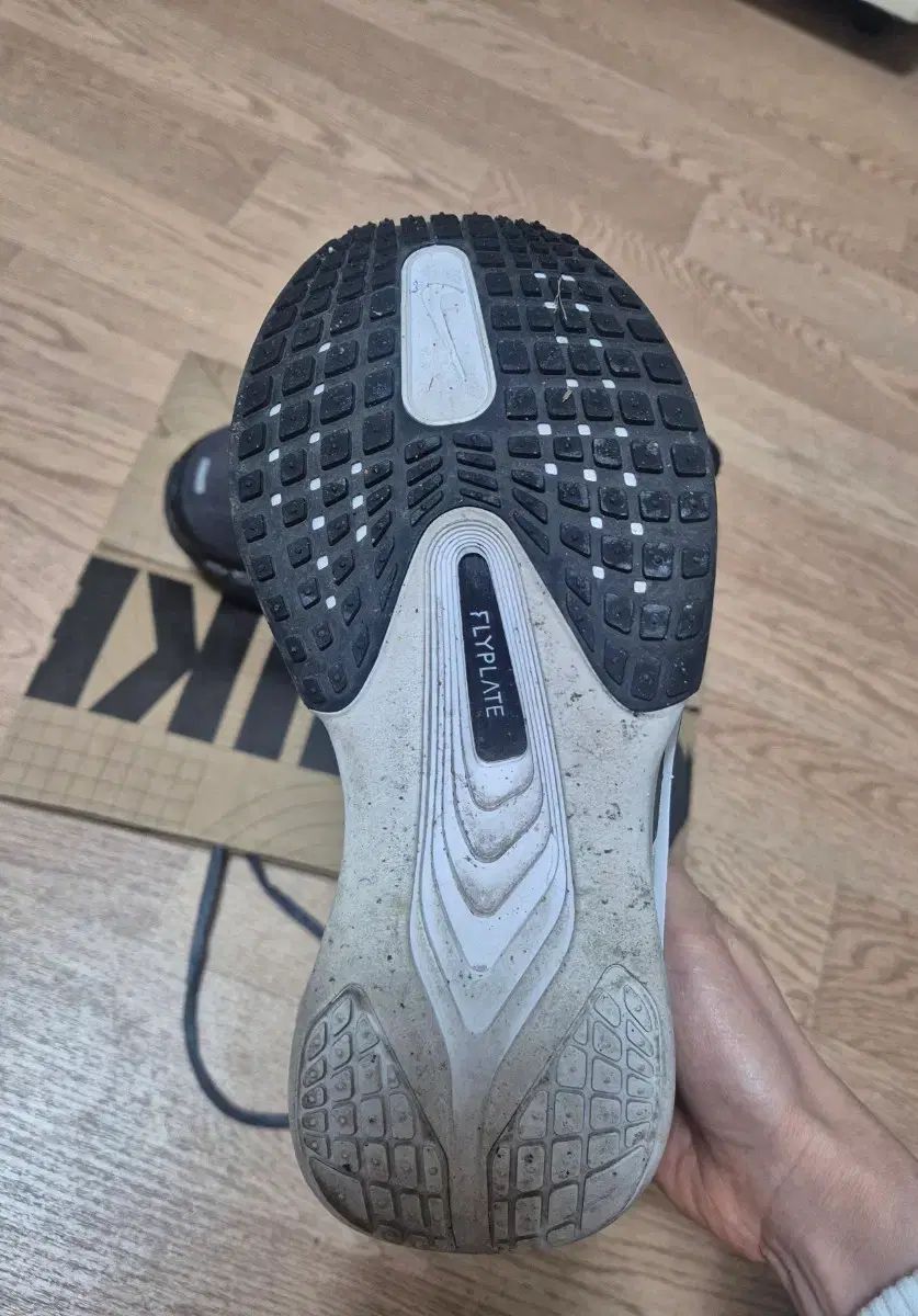 ナイキ ズーム フライ 6 230 ランニングシューズ