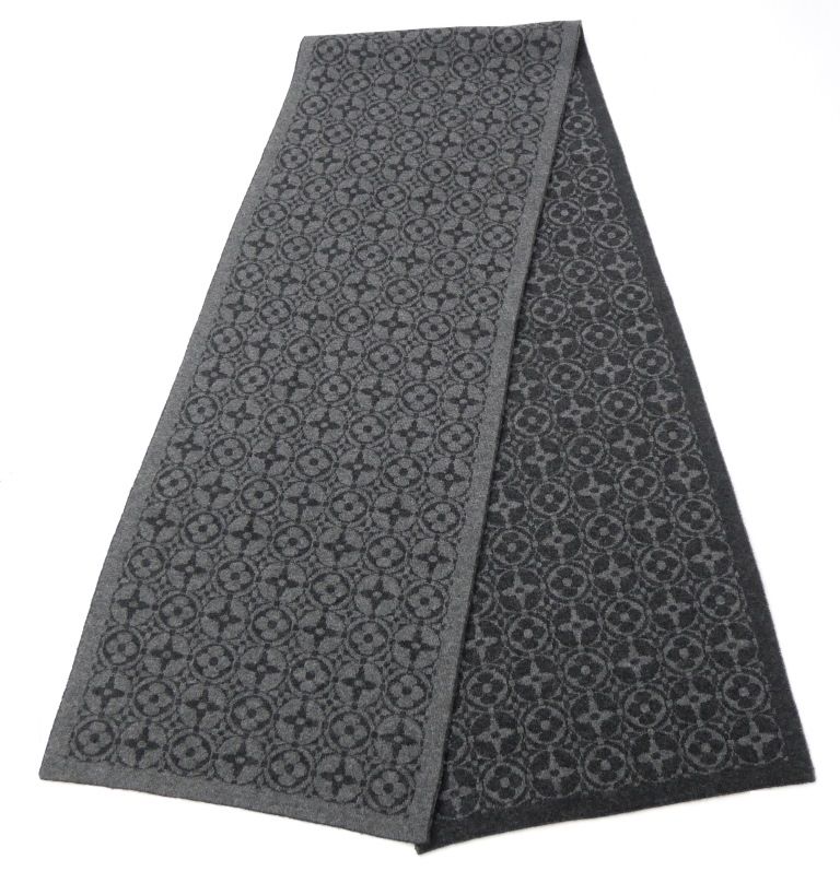 ルイ・ヴィトン LOUISVUITTON エシャルプスキー マフラー モノグラムフラワー M71953 グレー カシミヤ 【中古】(69630) ルイ・ヴィトン LOUISVUITTON エシャルプスキー マフラー モノグラム