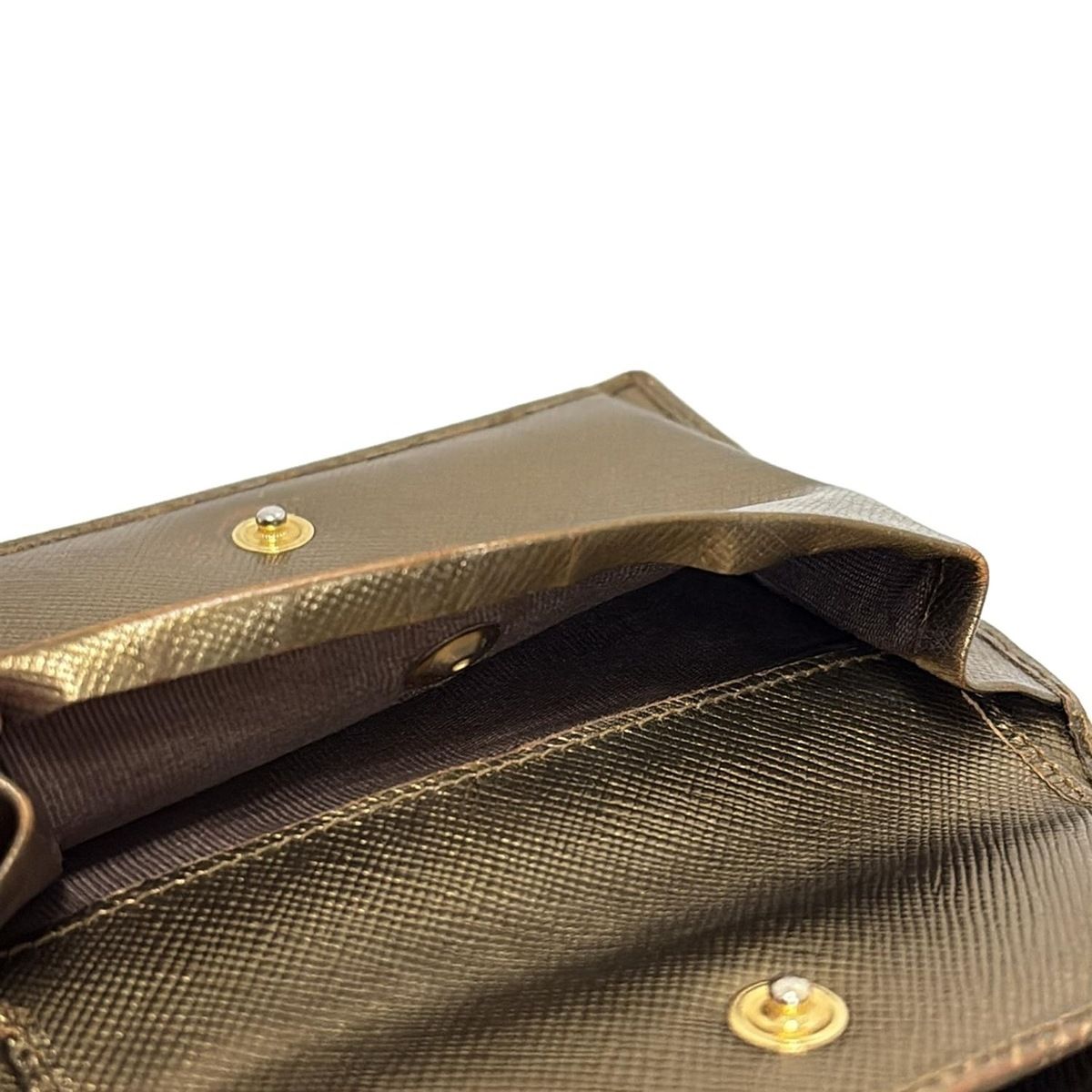 PRADA(プラダ) 3つ折り財布 - ゴールド レザー - メルカリ