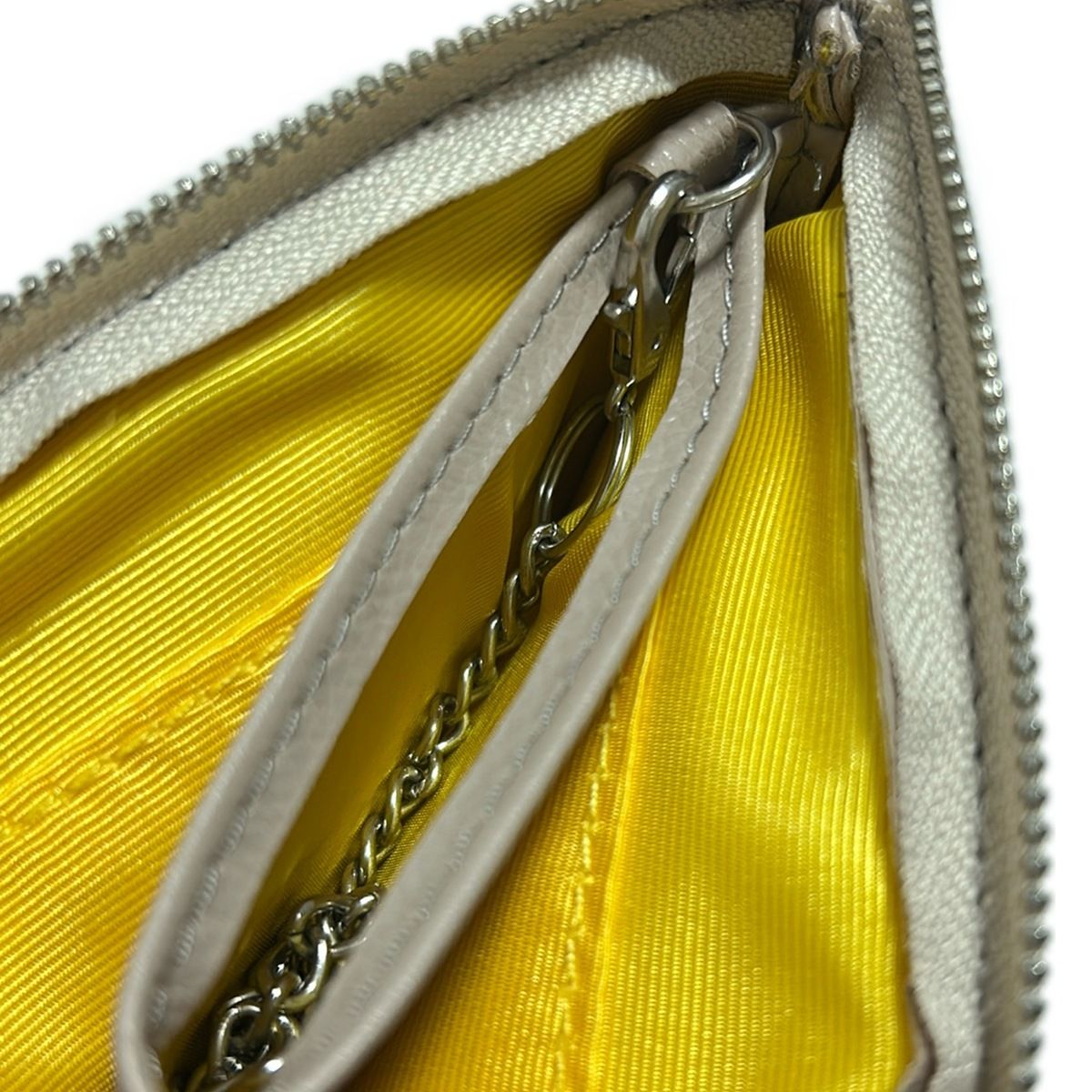  FOXEY フォクシー コインケース ライトグレー L字ファスナー チェーン取外し可 その他 折り財布