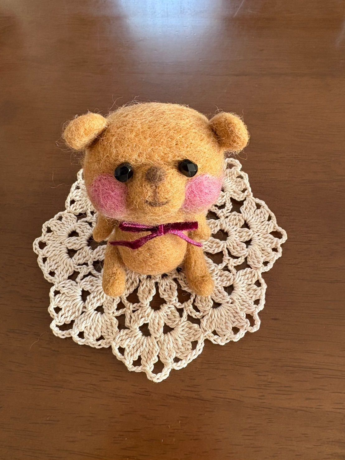 羊毛フェルトくま　人形 クリーム色 ピンク　OPERA作家 羊毛フェルトくま 人形 クリーム色 ピンク OPERA作家 ASMR【羊毛