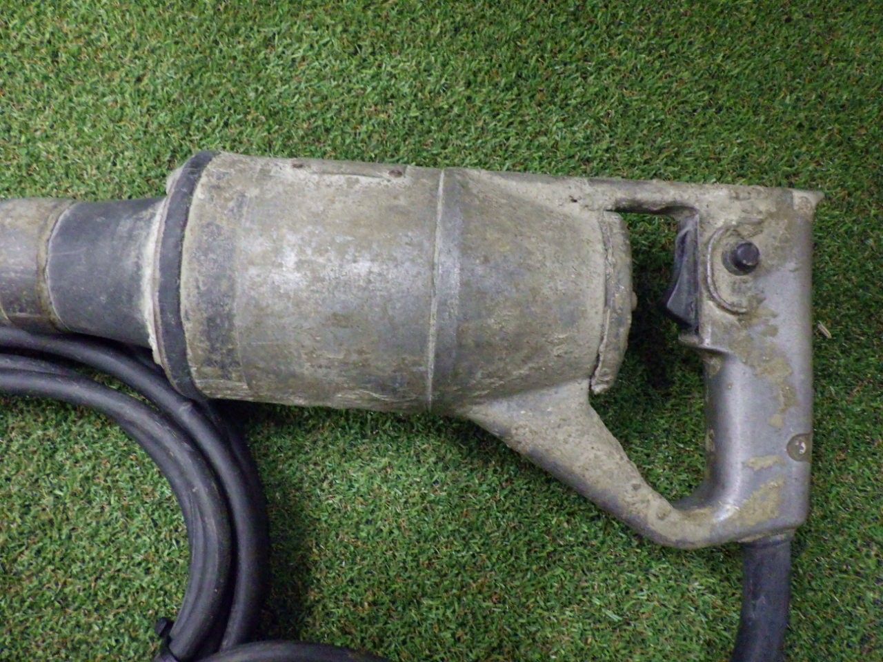 通電 のみ メーカー不明 コンクリートバイブレータ コード式 品