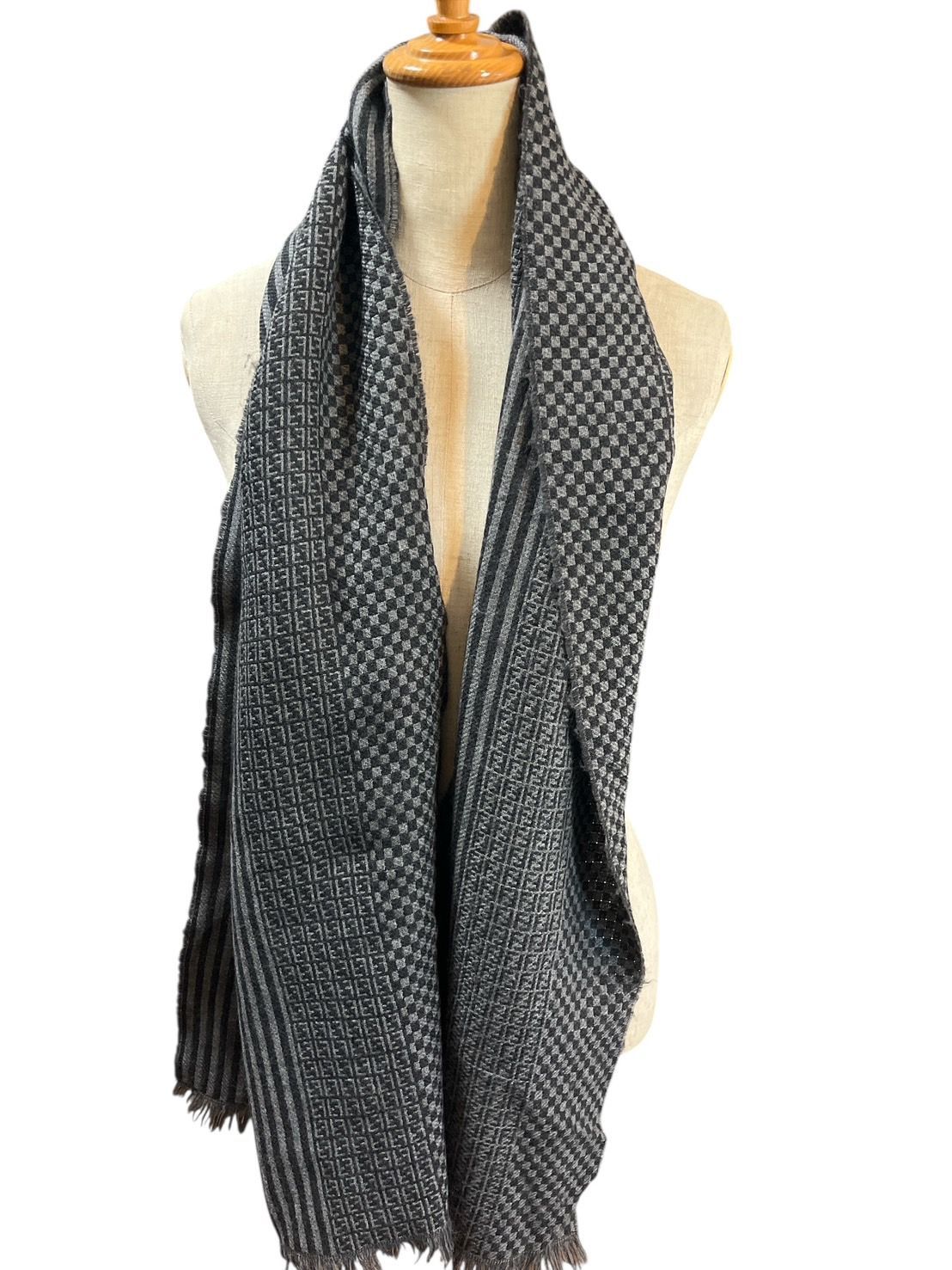 フェンディ FENDI ズッカ柄 マフラー ストール グレー ブラック 総柄