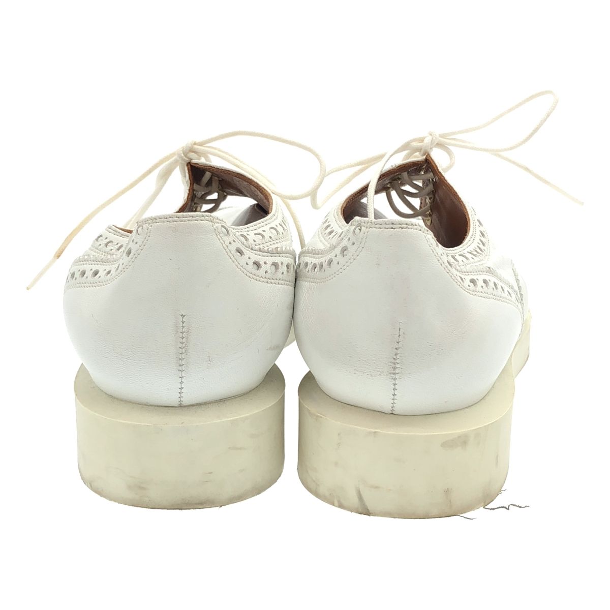 ウィングチップシューズ