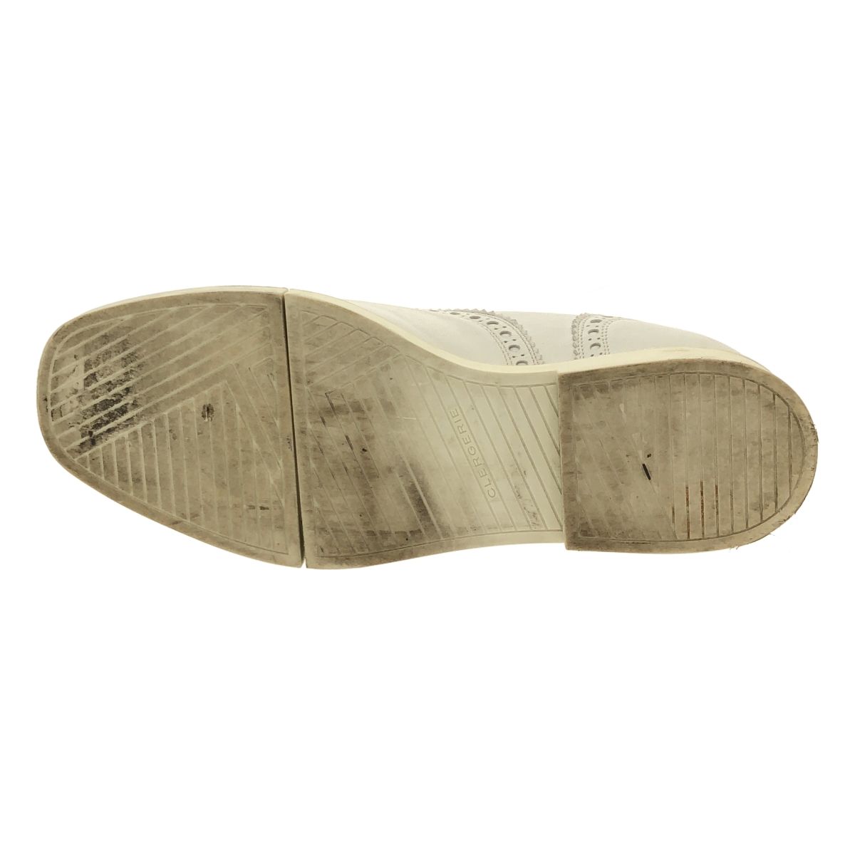 ウィングチップシューズ