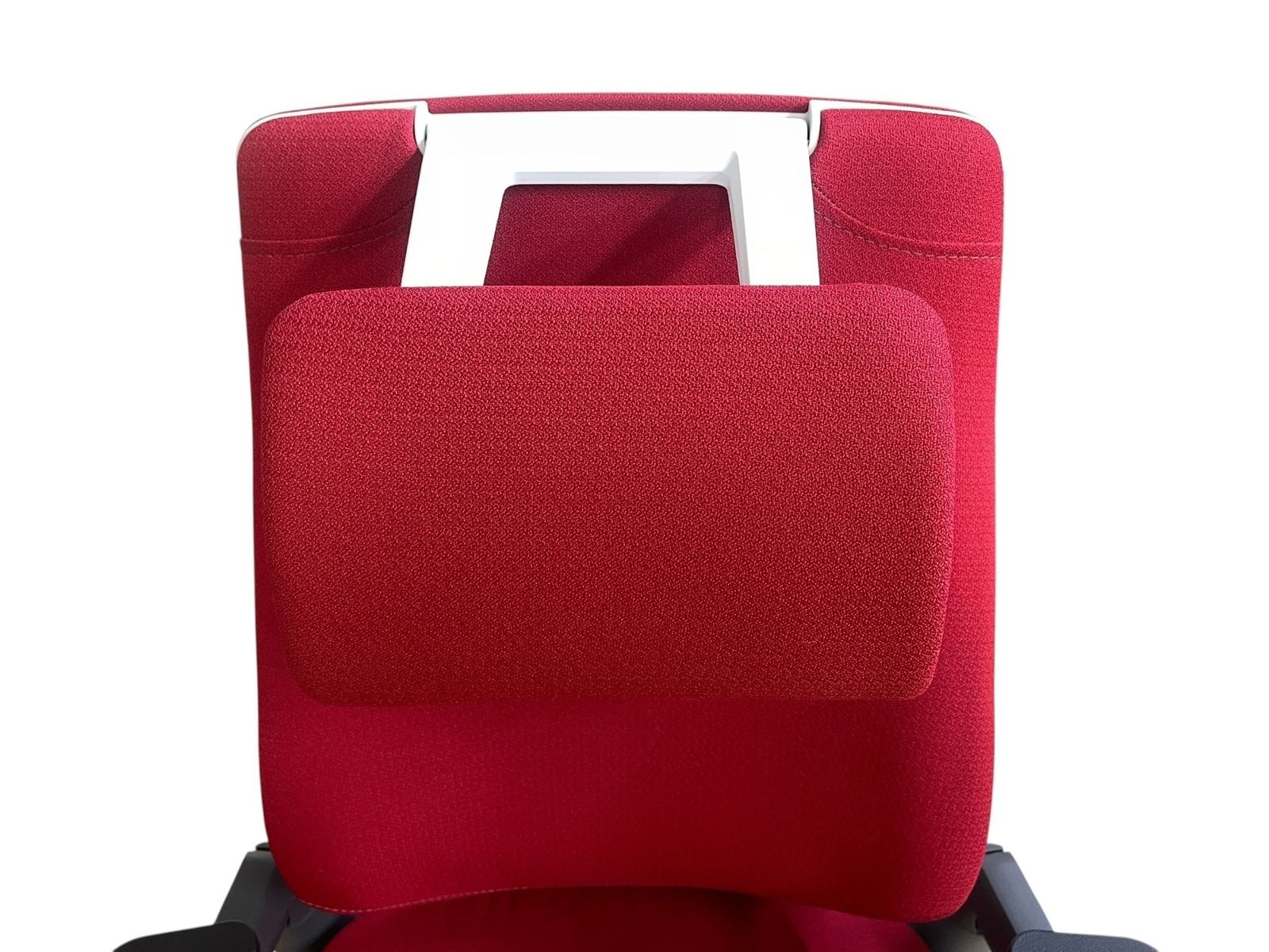 ヘッドレスト付