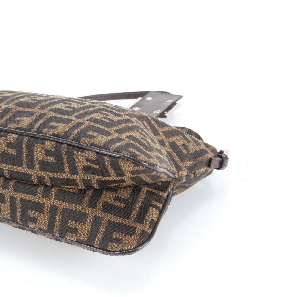 極美品 フェンディ ズッカ マンマ バゲット 26796 レザー ショルダー