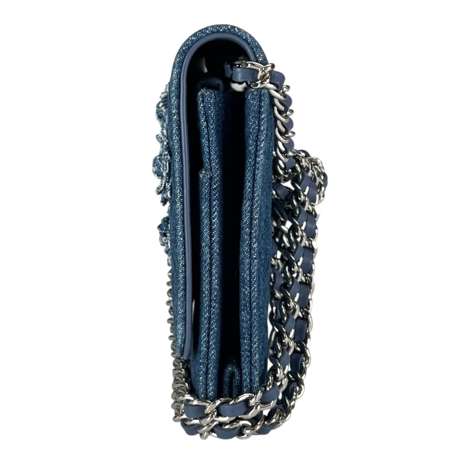 CHANEL シャネル チェーンウォレット カメリア レア ブルー CHANEL（シャネル） （新品・未使用品）シャネル マトラッセ カメリア