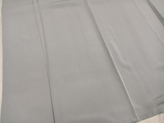 上質な色無地 白鼠色