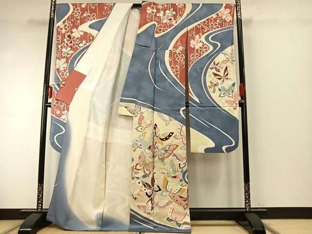 平和屋着物 豪華振袖 駒刺繍 花蝶文 金銀彩 銀通し地 まるやま扱い 正絹 fy