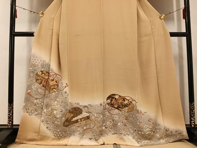 飛鶴花文箱 吉祥宝尽くし