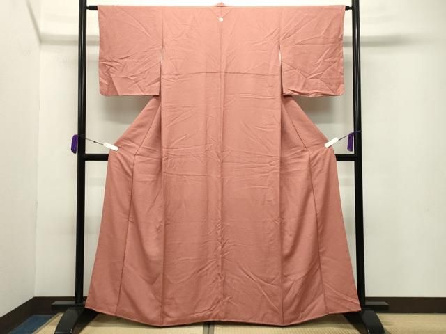 平和屋着物 上質な色無地 紋意匠 曙色 正絹 gh