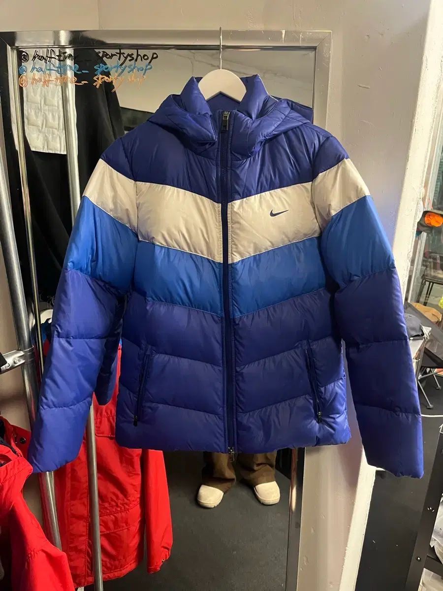 ナイキ 卸売 バイカラー ダウン 8．NIKE ナイキ バイカラー ダウン