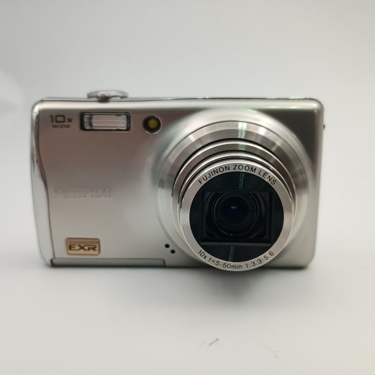 FUJIFILM FINEPIX F70EXR シルバー コンパクトデジタルカメラ - メルカリ