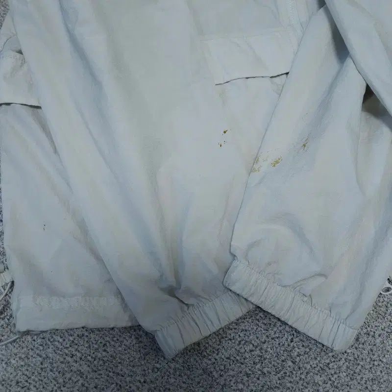 XL ニューバランス ウィンドブレーカー ジャケット