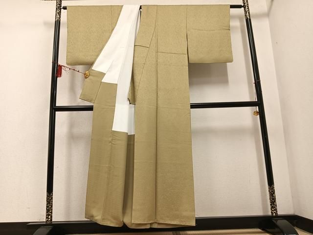 上質な色無地 木蘭色