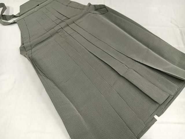 平和屋着物 創業100年 毘龍織 安部吉 男性 馬乗り袴 縞 正絹 ph