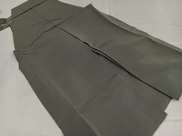 平和屋着物 創業100年 毘龍織 安部吉 男性 馬乗り袴 縞 正絹 ph