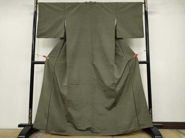 平和屋着物 上質な紬 利休色 正絹 ut