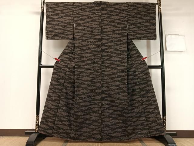 平和屋着物 本場大島紬 7マルキ 霞文 正絹 vp