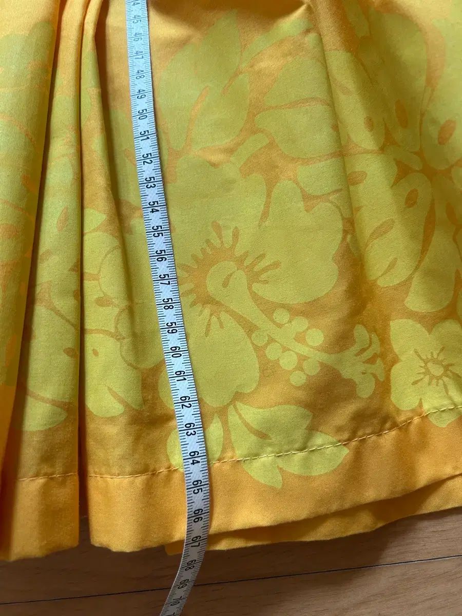 フラワー パータン 훌라 파우 スカート 黄色