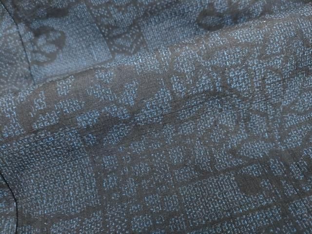 100亀甲 吉祥草花文