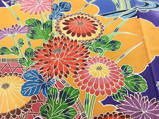 紅型 流水草花文