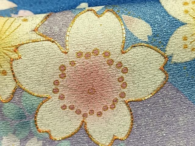 平和屋着物○豪華振袖 駒刺繍 舞花文 暈し染め 金彩 銀通し地 正絹