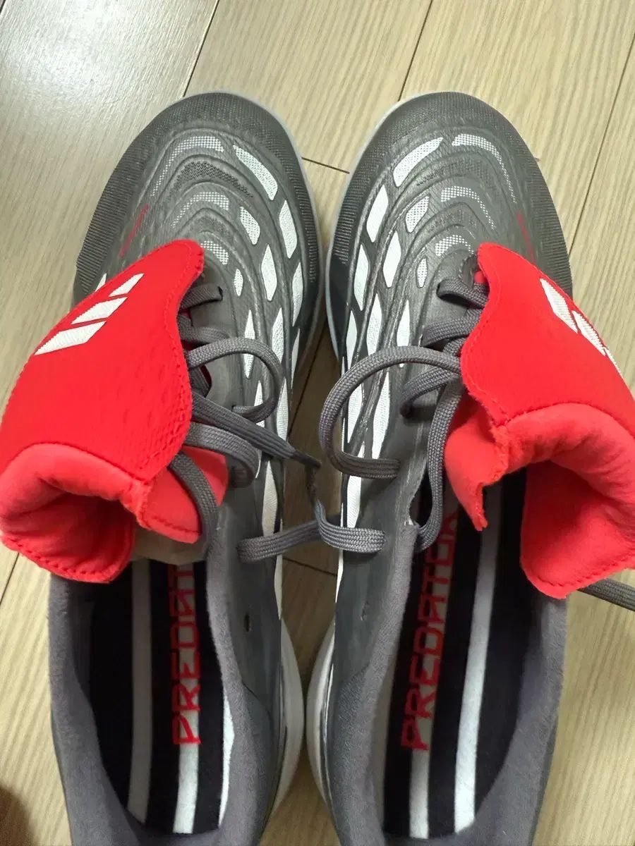 260 アディダス プレデター プロ FT TF