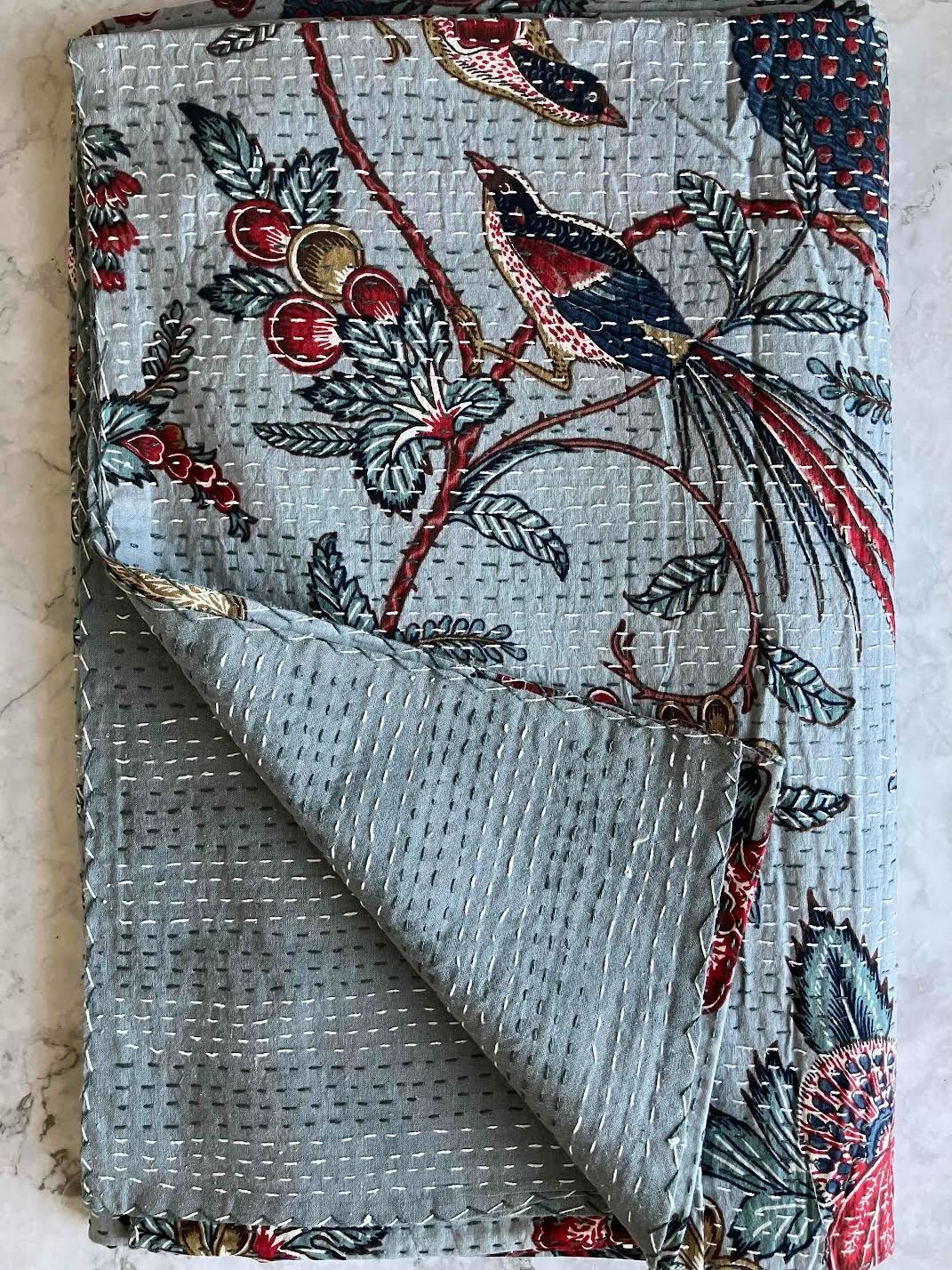 カンタキルト　マルチカバー　#91Bluegray Oriental Birds カンタキルト マルチカバー #91 Blue gray Oriental Birds - メルカリ