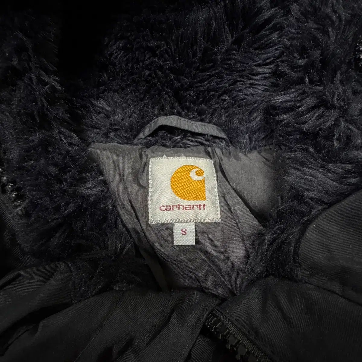 美品　カーハート　carhart マウンテンダウンジャケット　ファーダウン　S カーハート アンカレッジ ツーウェイ マウンテンパーカー ダウン