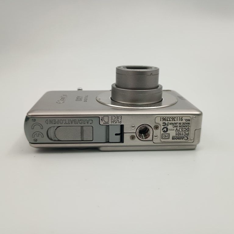 CANON IXY DIGITAL 50 シルバー PC1101 デジカメ カメラ Canon IXY DIGITAL 50 シルバー コンパクトデジタルカメラ 〇