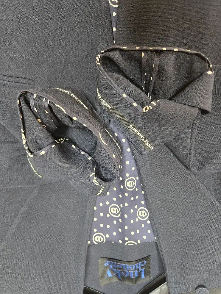 ラッキーシュエトゥ ジャケットスカート