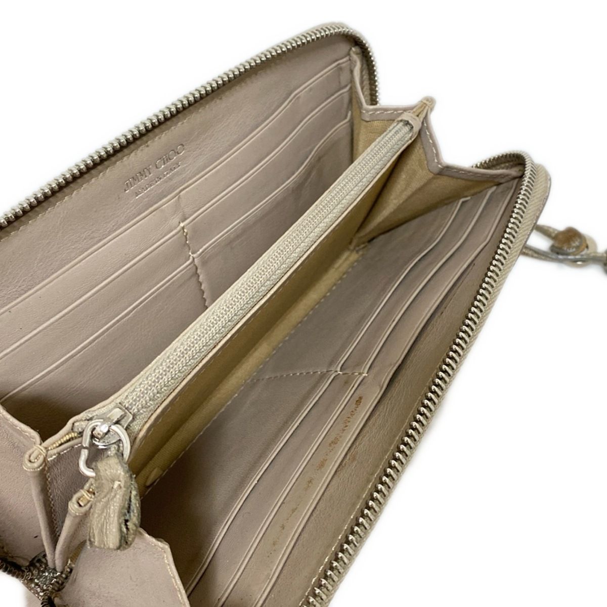 ベージュ シルバー