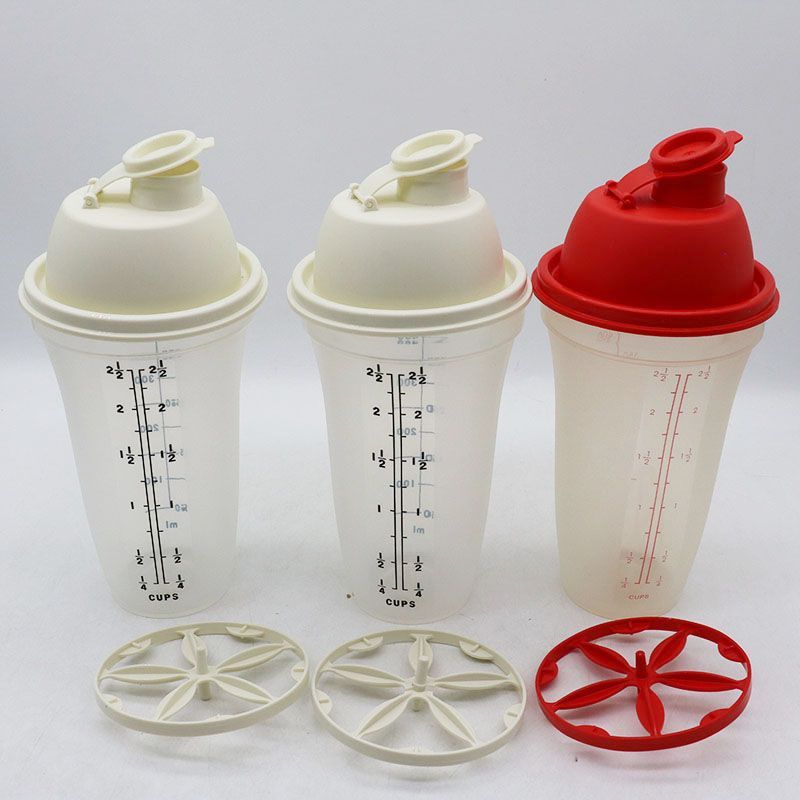 新古品 タッパーウェア クイックシェーク 700ml 白×2・赤×1 計3個